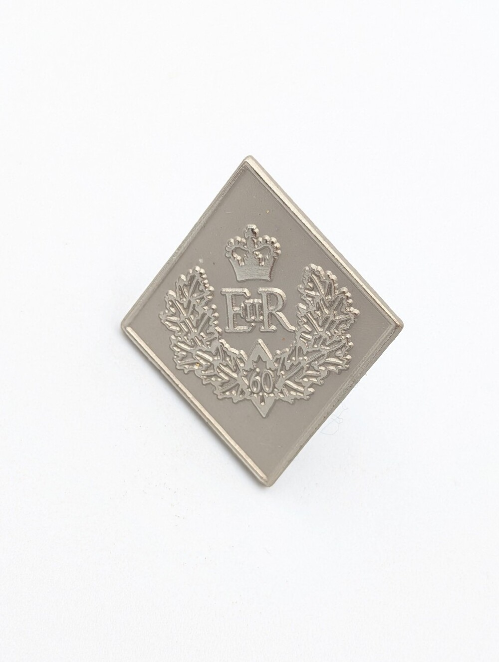 Queen Elizabeth II ER Diamond Jubilee 60th coronation Lapel pin